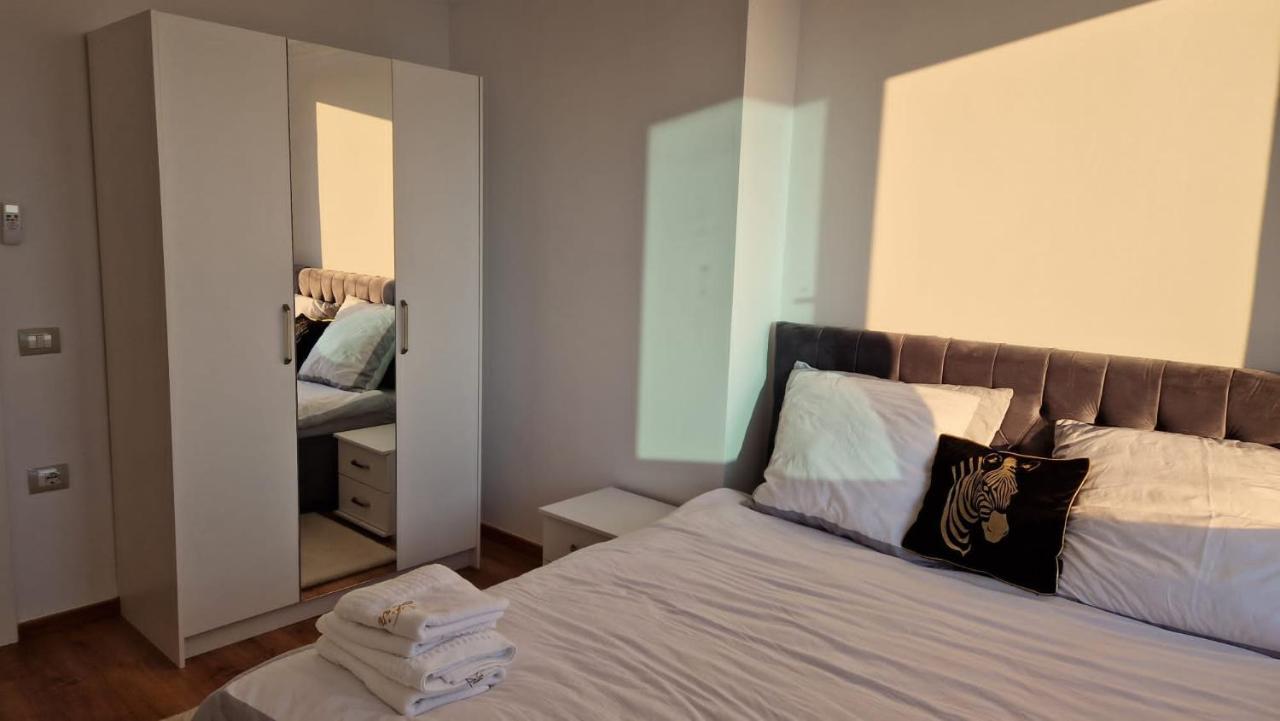 Pirro Luxury Apartment Sarandë 外观 照片